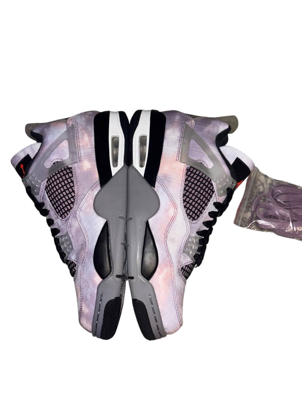 Jordan Us 7 White And Black Shoe Label